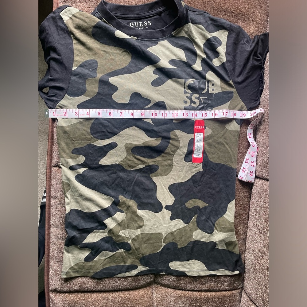 GUESS T-Shirt Casual Short Sleeves - Picture 6 of 6